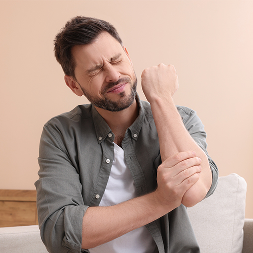 middle aged woman in central virginia having bad panic attacks and anxiety needing collabortive behavioral health services